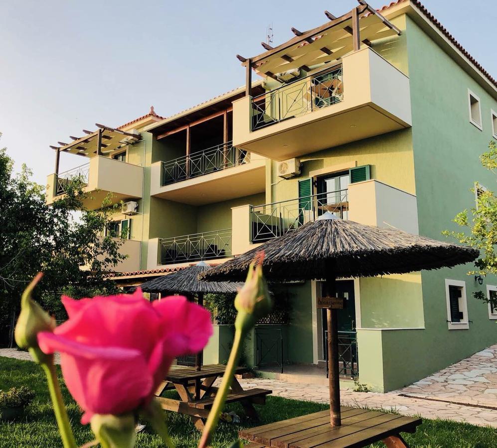 Galini Apartments Τραπεζάκι Εξωτερικό φωτογραφία